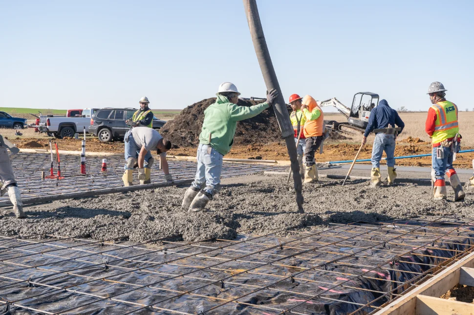 Concrete contractor in Arvana, TX